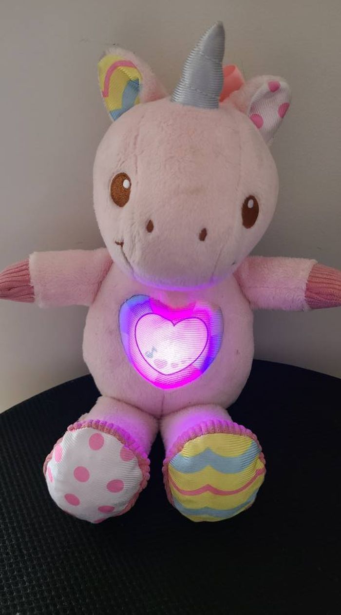 Maé, ma licorne à câliner - peluche licorne