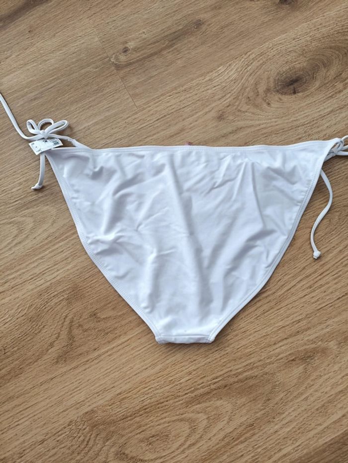 Bas de maillot de bain blanc Ardene Taille XXL  Neuf - photo numéro 2