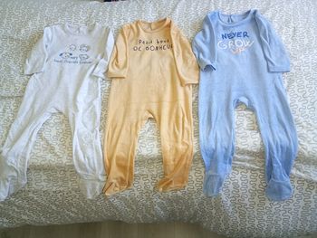 Lot pyjama hiver 24 mois 