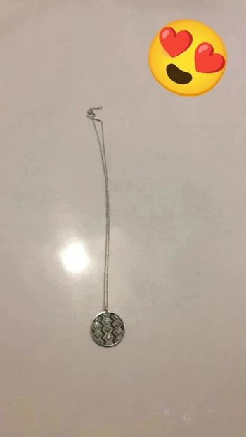 Collier avec pendentif