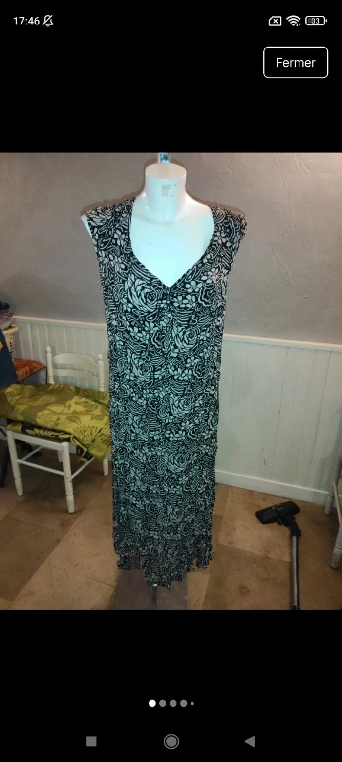 Très belle robe longue f25