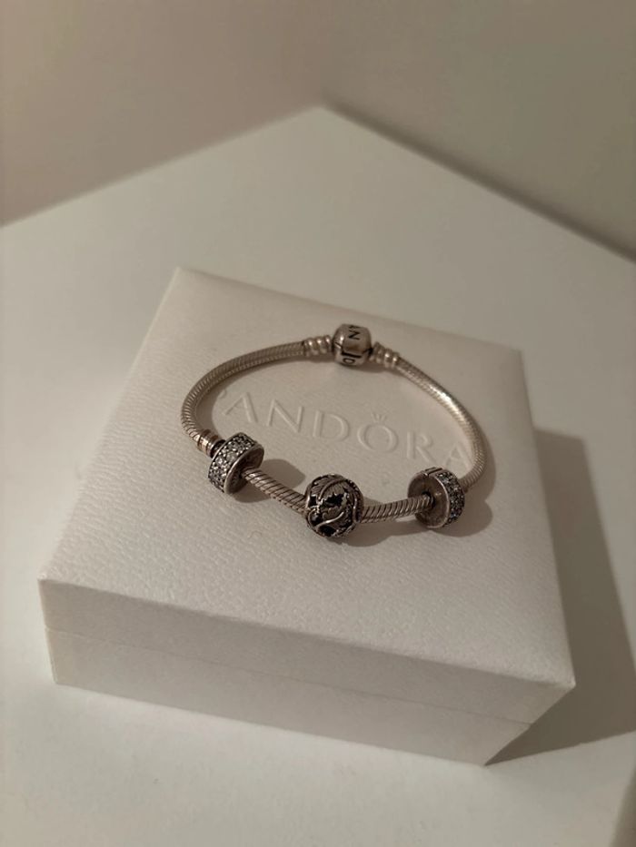 Bracelet femme pandora + 3 breloques neuf - photo numéro 2