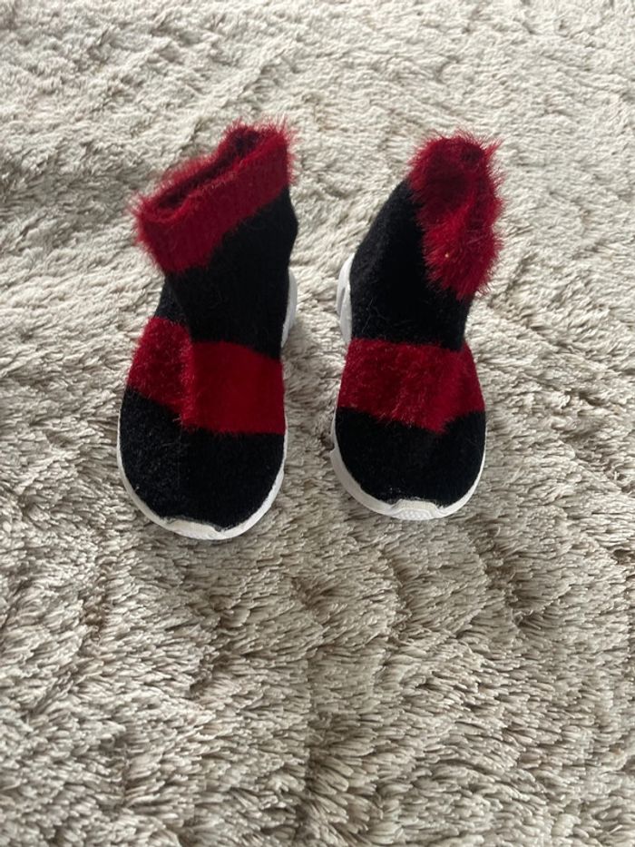 Chaussure chaussons bébé neuf souple - photo numéro 3