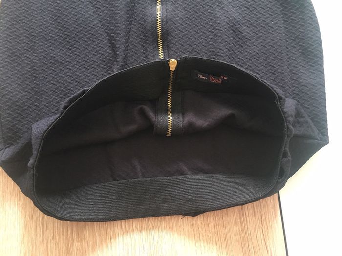 Jupe moulante - photo numéro 4