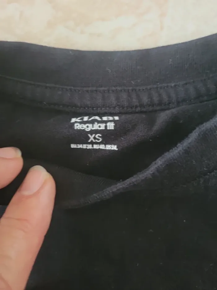 Tee-shirt taille XS - photo numéro 2