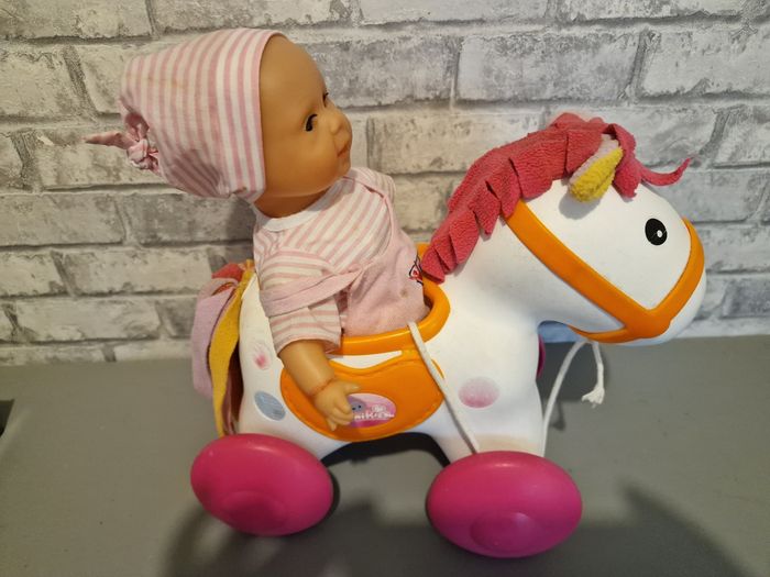 Poupee avec poney - photo numéro 3