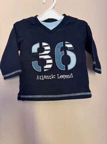 🌸T-shirt manche longue marine 6 mois🌸