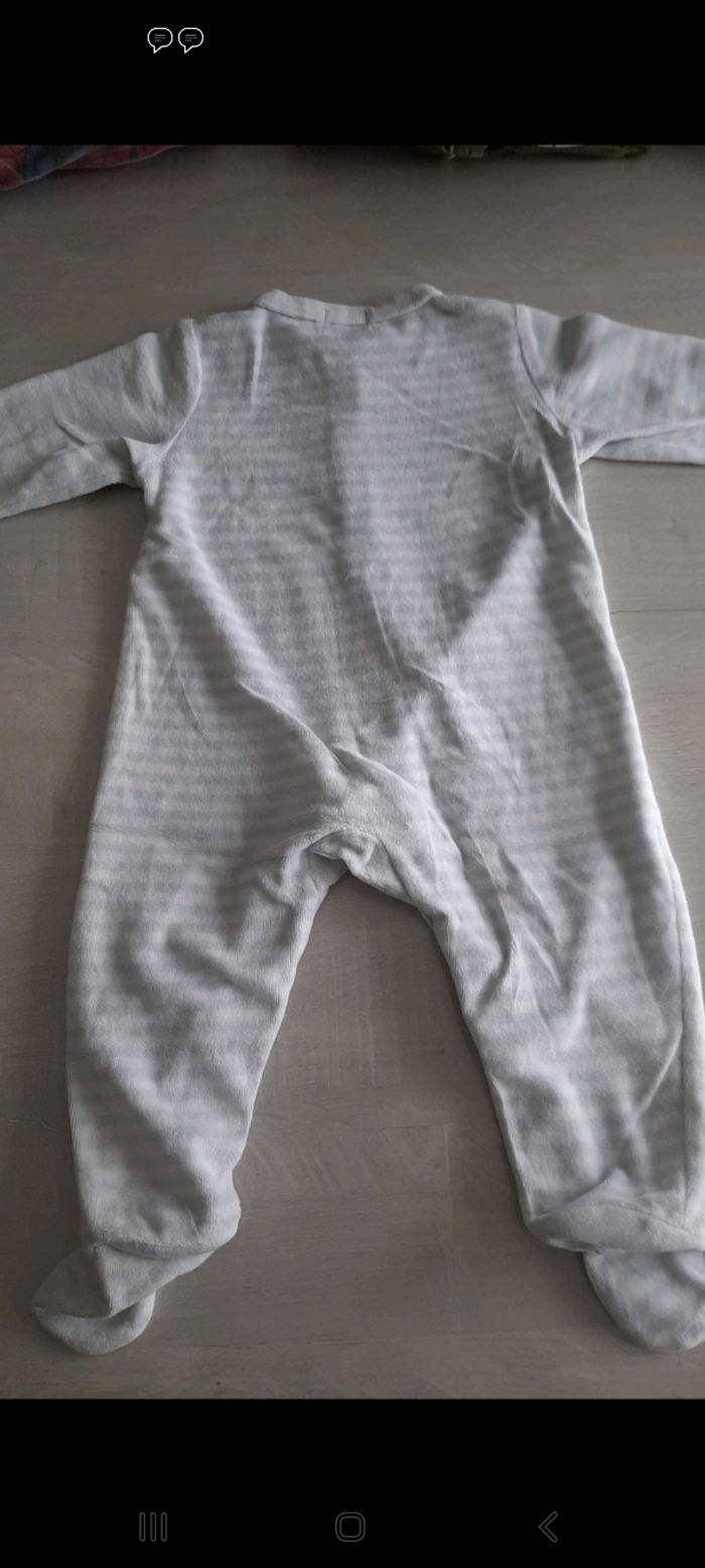 Lot pyjama 6 mois - photo numéro 7