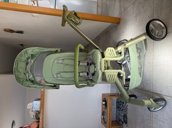 Poussette 360, légère 