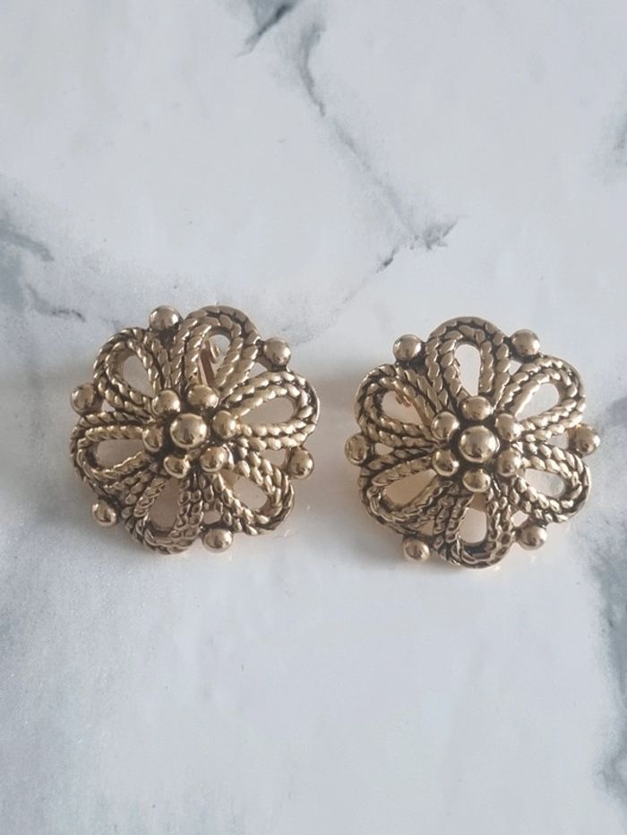 Paire de boucle d'oreille doré a clips vintage - photo numéro 2