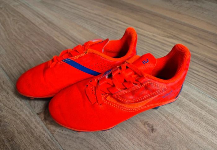 Chaussures de foot enfant taille 30 - photo numéro 2