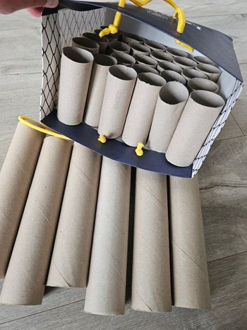 Lot 26 rouleaux en carton