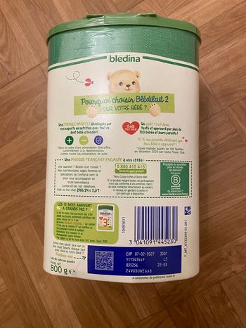 Boîte de lait  infantile blédina blédilait 2ème âge (6 à 12 mois)