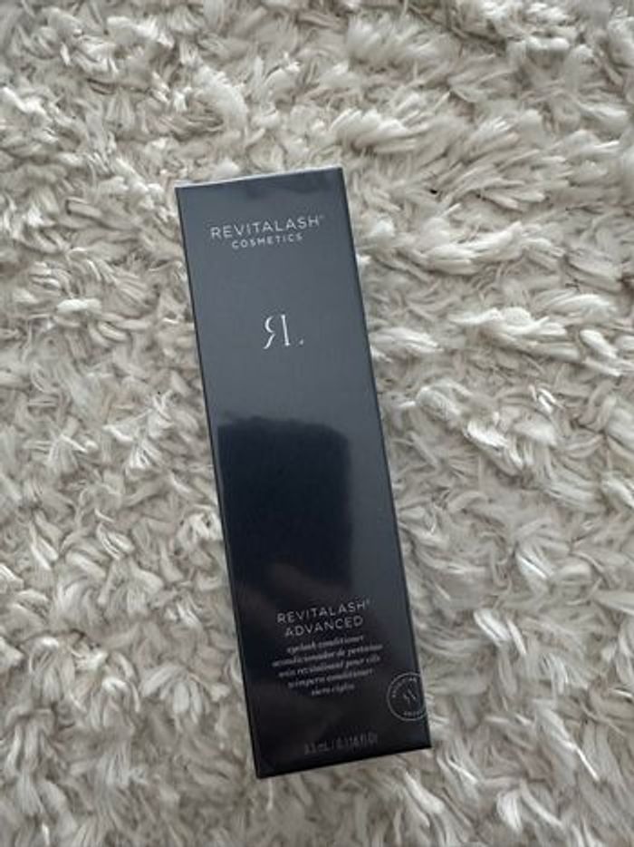 Revitalash cils Neuf