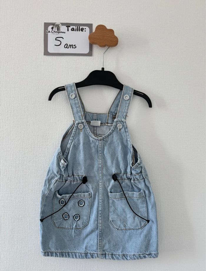 Robe Salopette en jean - taille 5 ans 🌸