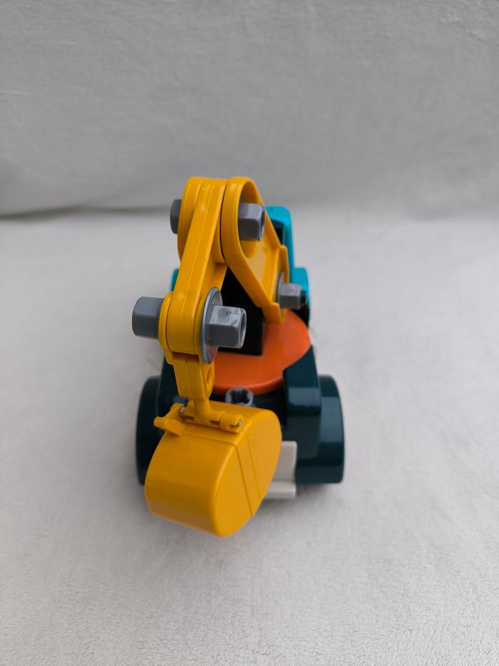 Camion-grue à construire - photo numéro 3