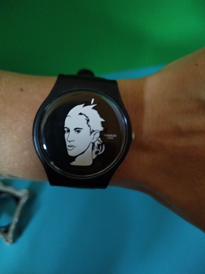 Montre Swatch portrait by Jeremy Scott - photo numéro 10
