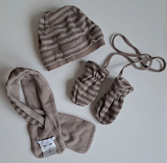 Ensemble bonnet, moufles et écharpe - photo numéro 4