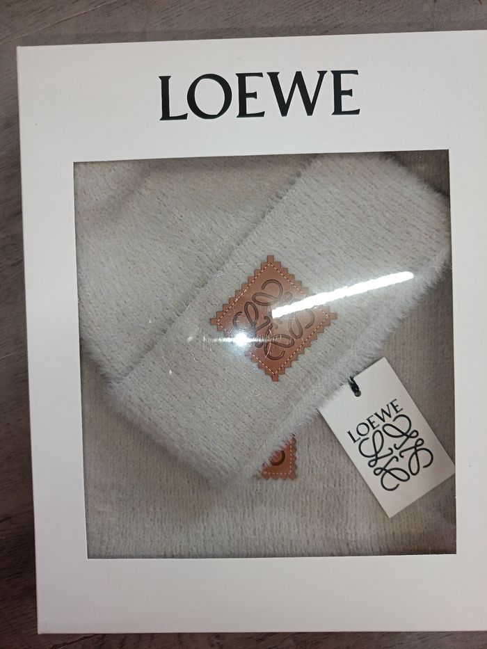 Ensemble bonnet plus écharpe neuf en laine - photo numéro 4