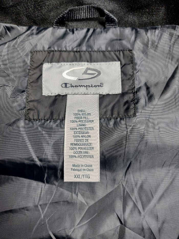 Veste Champion.sans manches noir Taille XXL Très bon état - photo numéro 5