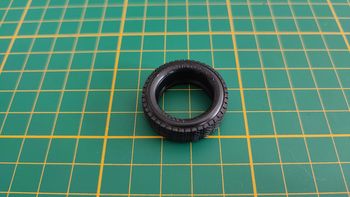 Pneu seul pièce détachée miniature Bburago Burago Mercedes-benz SSK 1928 1/24 1/24e 1/24ème #C07