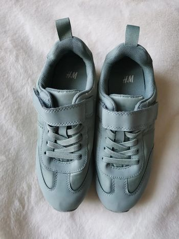 Basket couleur vert sauge pointure 31