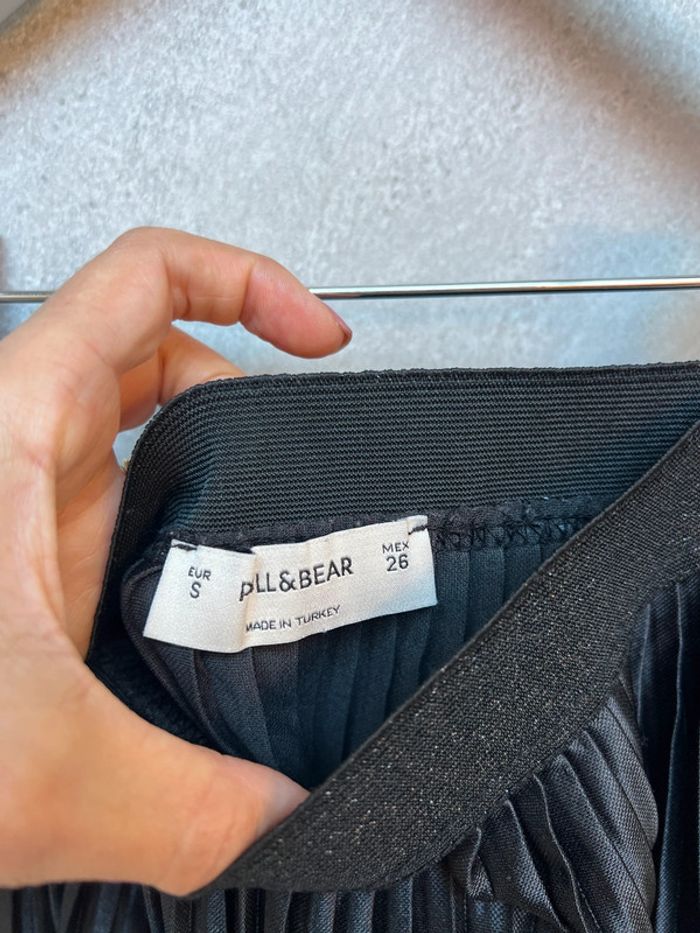 Jupe plissée noire Pull & Bear taille 36 - photo numéro 4