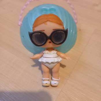 Poupée lol surprise