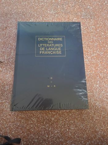 Dictionnaire des littératures de langue française. M-R