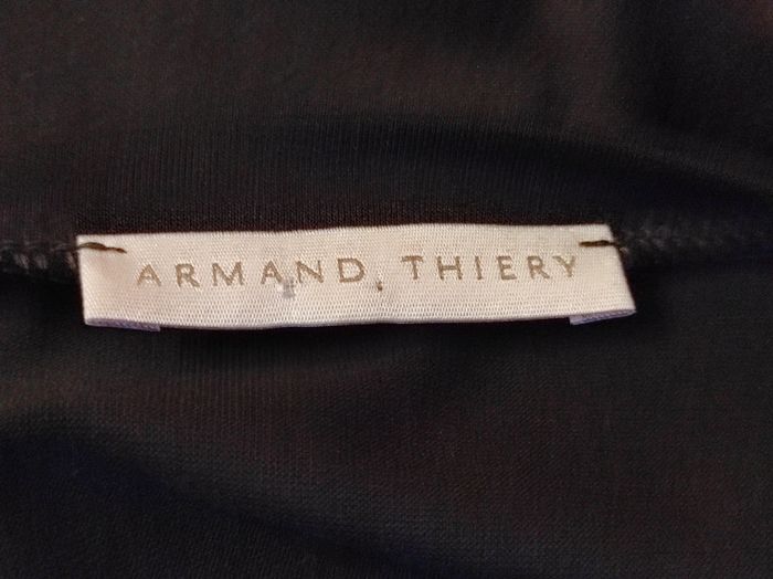 Haut noir à lacets - photo numéro 9