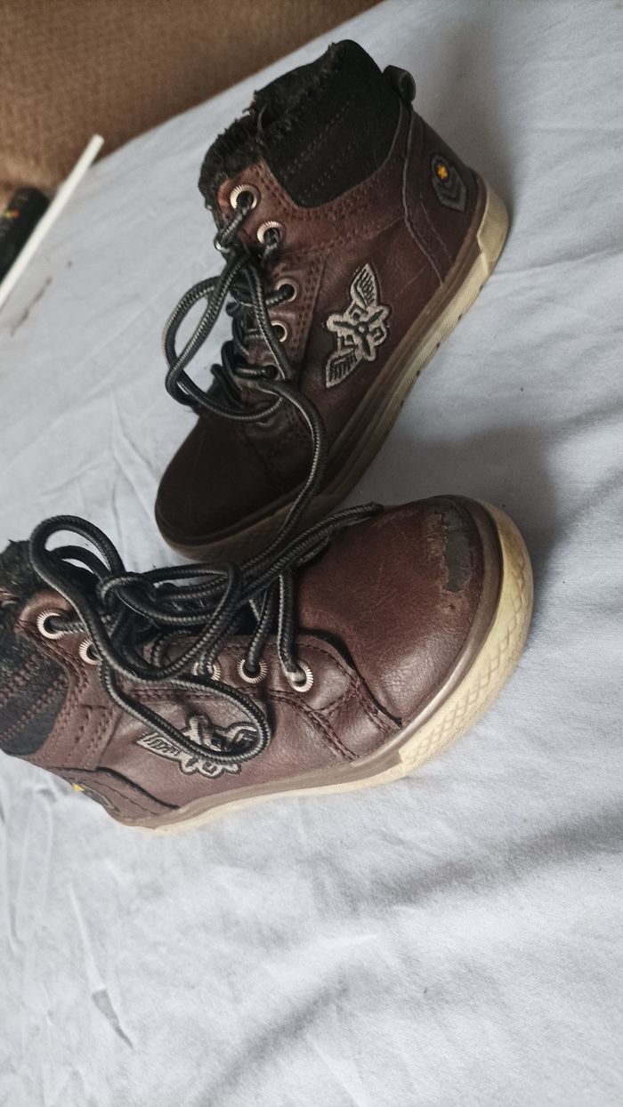 Chaussures 27