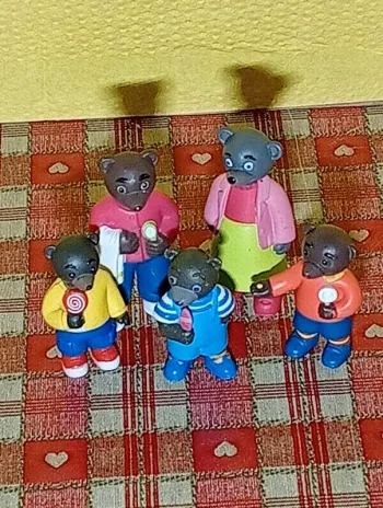 Petite famille des ours brun Danièle bour Bayard presse