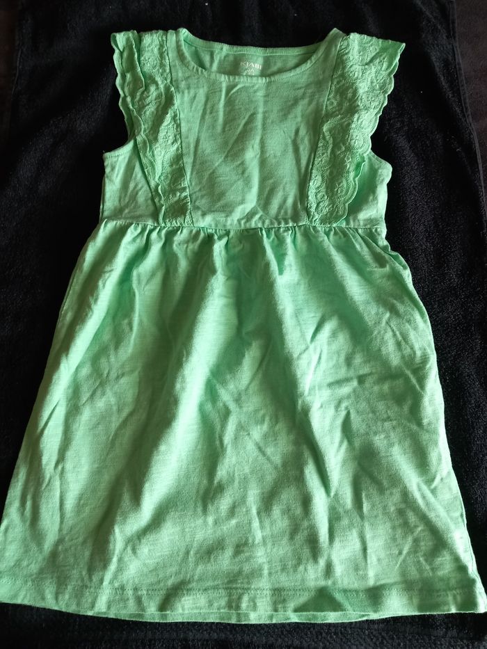 2 robes et 1 jupe - photo numéro 2