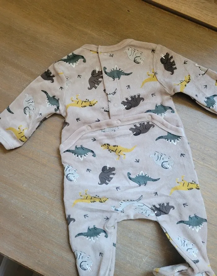 Pyjama dinosaure kiabi 3 mois - photo numéro 4