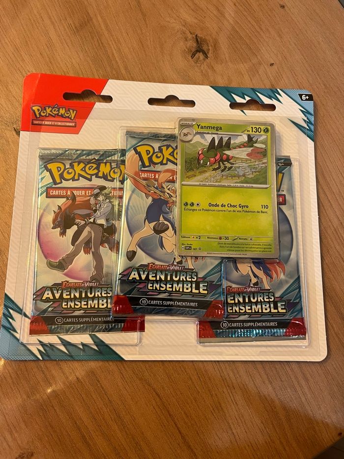 Tripack Pokémon Aventures Ensemble Yanmega
