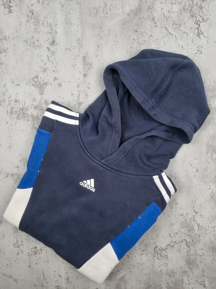 Sweat à capuche Adidas bleu et blanc – Taille 12 ans Garçon (mesures en photos)