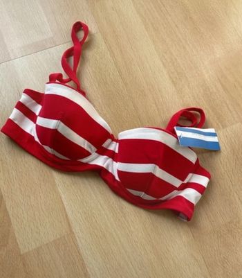 Haut maillot de bain Princesse Tam Tam taille 85A fr et 70A eur Neuf