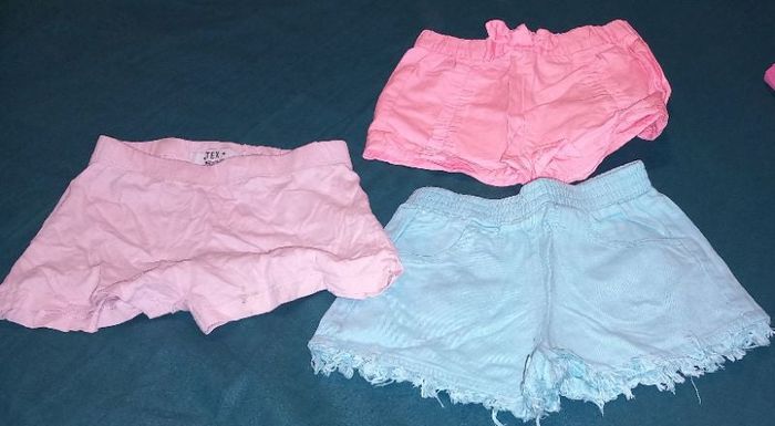 Lot 3 shorts 2 ans fille