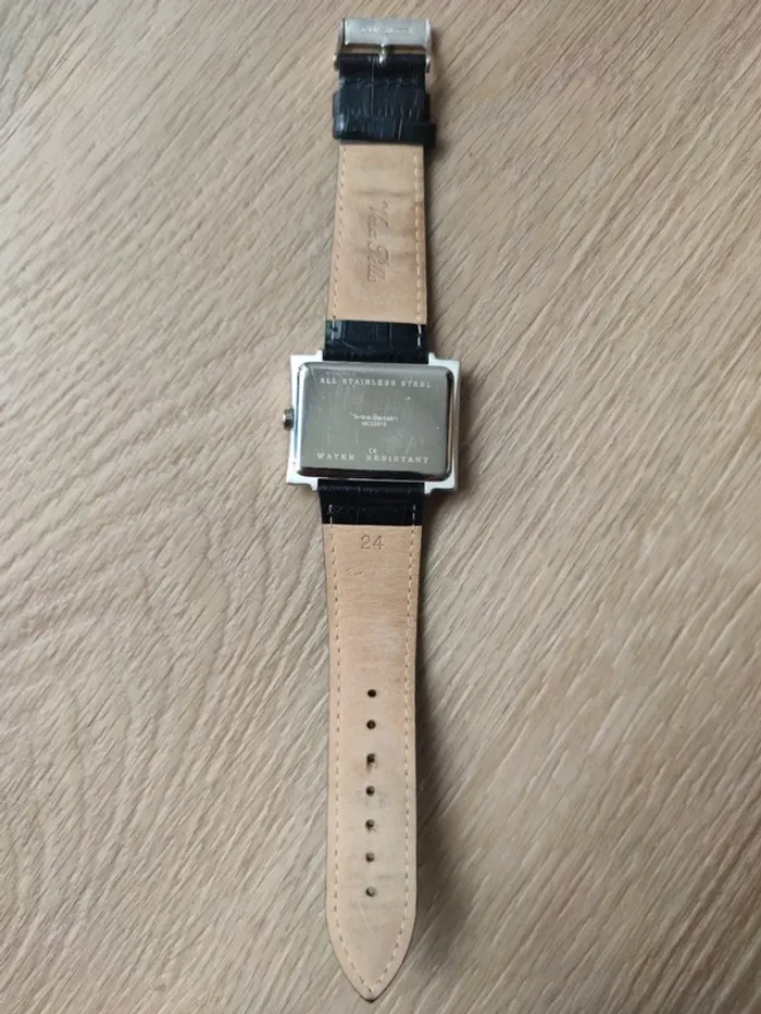 Montre femme - photo numéro 3