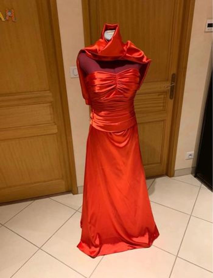 Robe cocktail taille 38 rouge avec étole - photo numéro 2