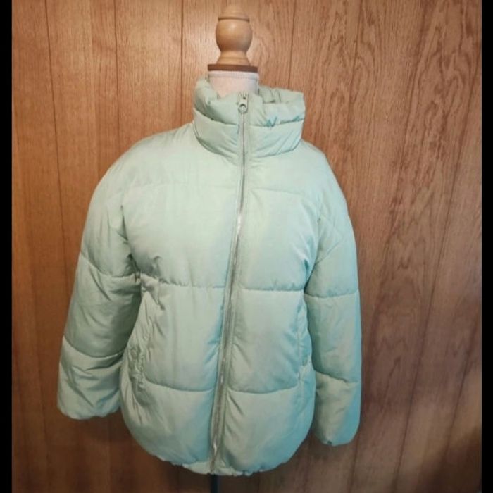 Doudoune femme taille 36 S pull&bear