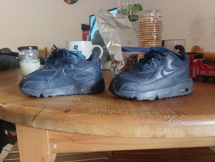 Chaussures taille 22 de la marque NIKE - photo numéro 3