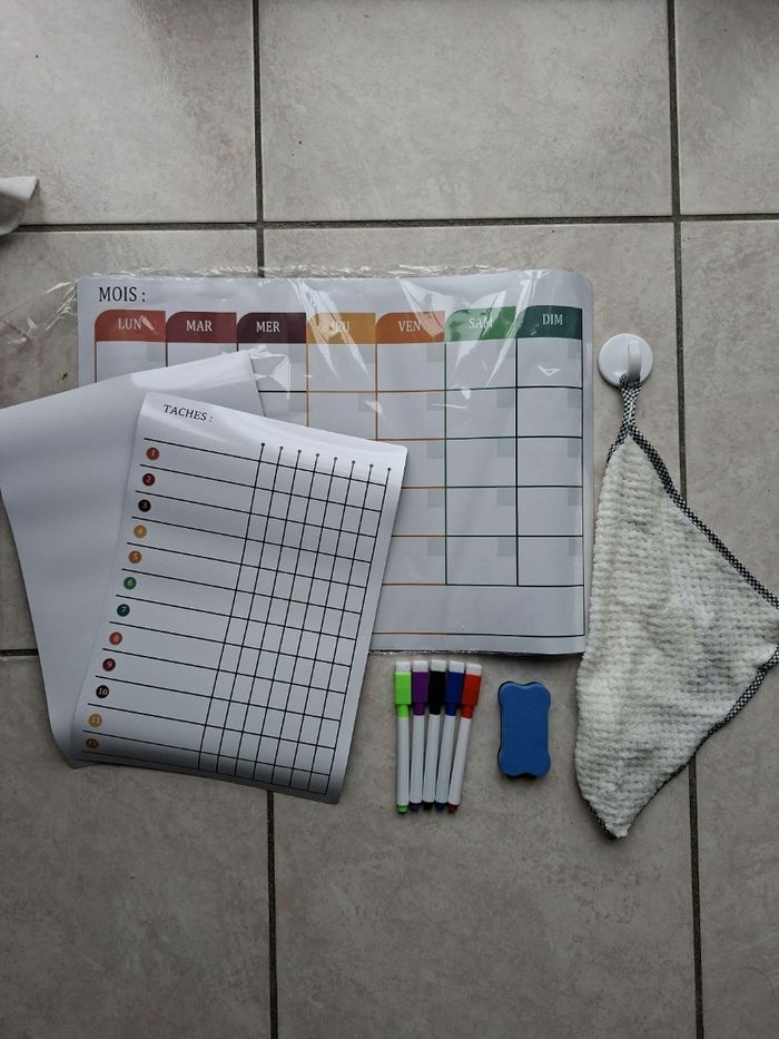 Calendrier magnétique éducatif / organisation – NEUF – Idéal famille ou cadeau