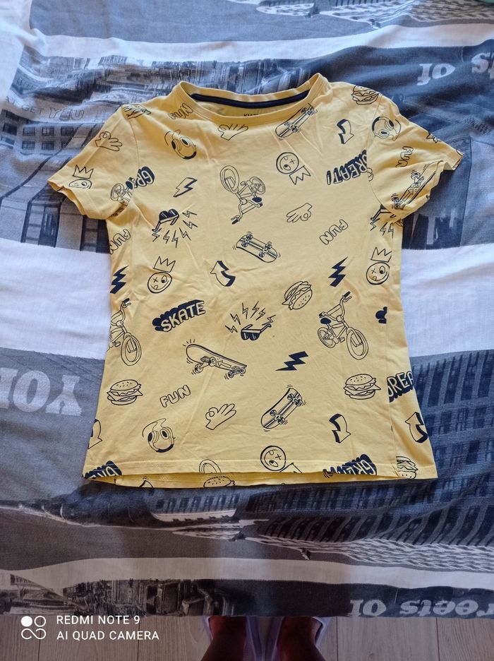 Lot de.4 tee shirt - photo numéro 4