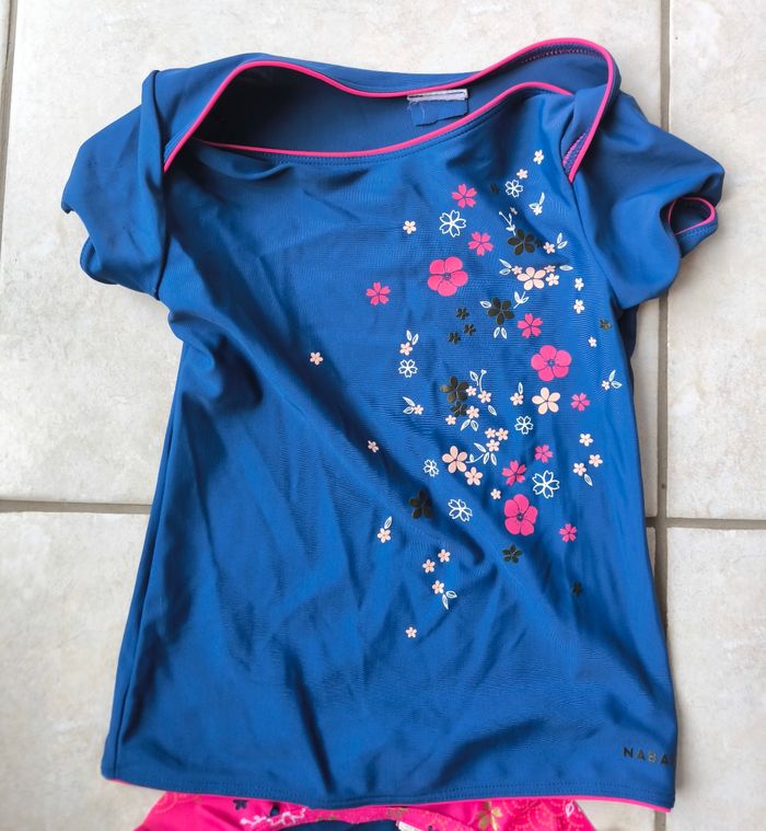 Tee-shirt anti uv et culotte de bain - photo numéro 2