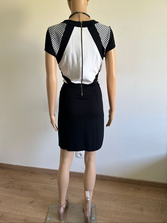 Robe noire et blanche à manches courtes Anna Field taille 40 bon état - photo numéro 6