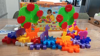 Jeu de construction avec engrenage 