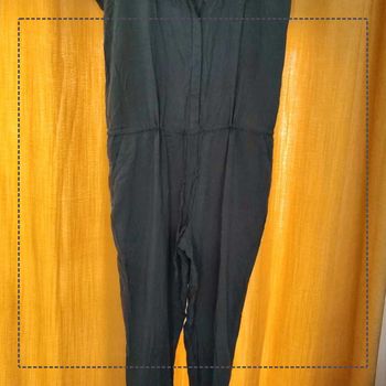 Combinaison neuve de marque Junarose taille 44 de couleur gris/vert