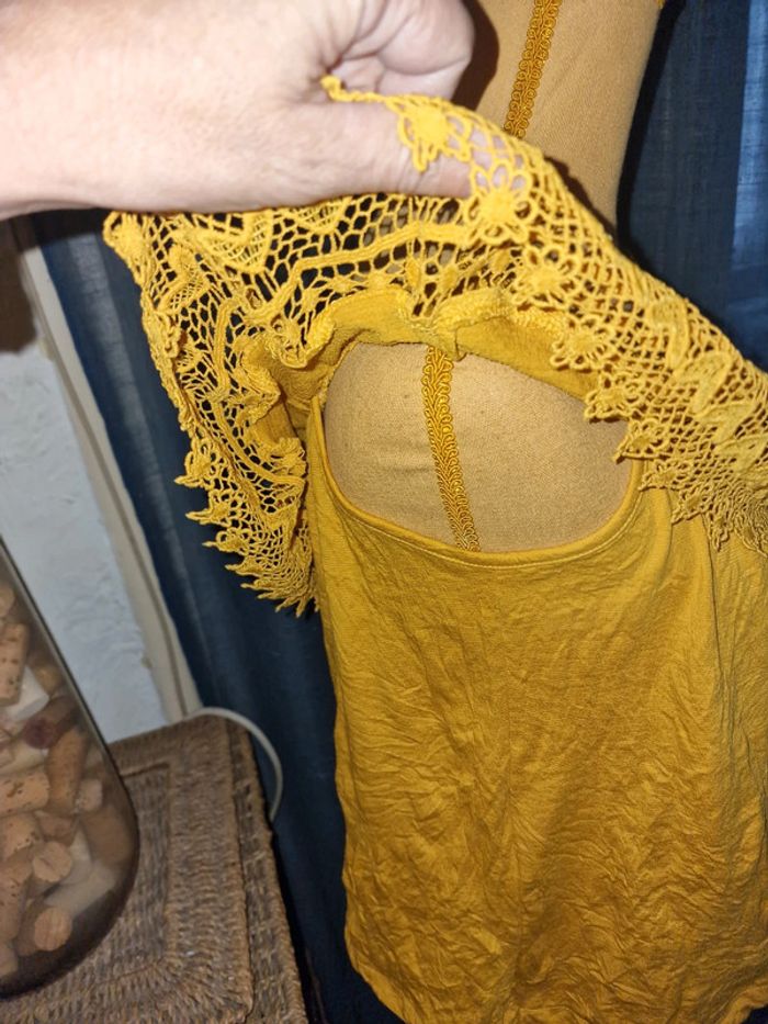 Haut moutarde - photo numéro 3