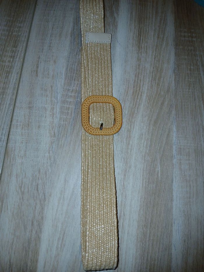 Ceinture neuve, sans étiquette,  105 cm - photo numéro 2